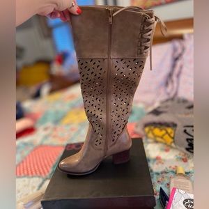 Womens CORKYS boots